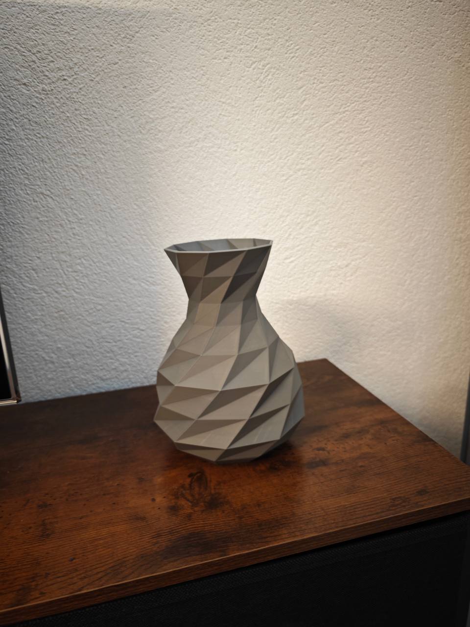 Verto Prime | Premium Vase | ZENOX